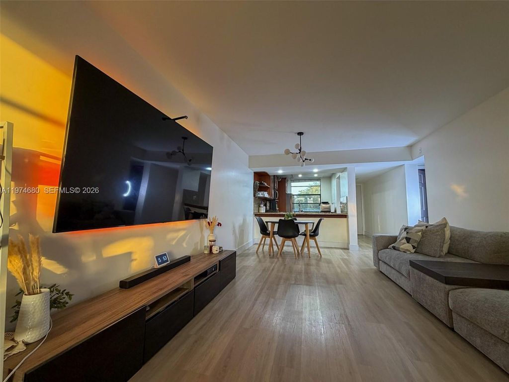 Photo of 1709 Whitehall Dr #405, Davie, FL 33324 (MLS # A11974680)