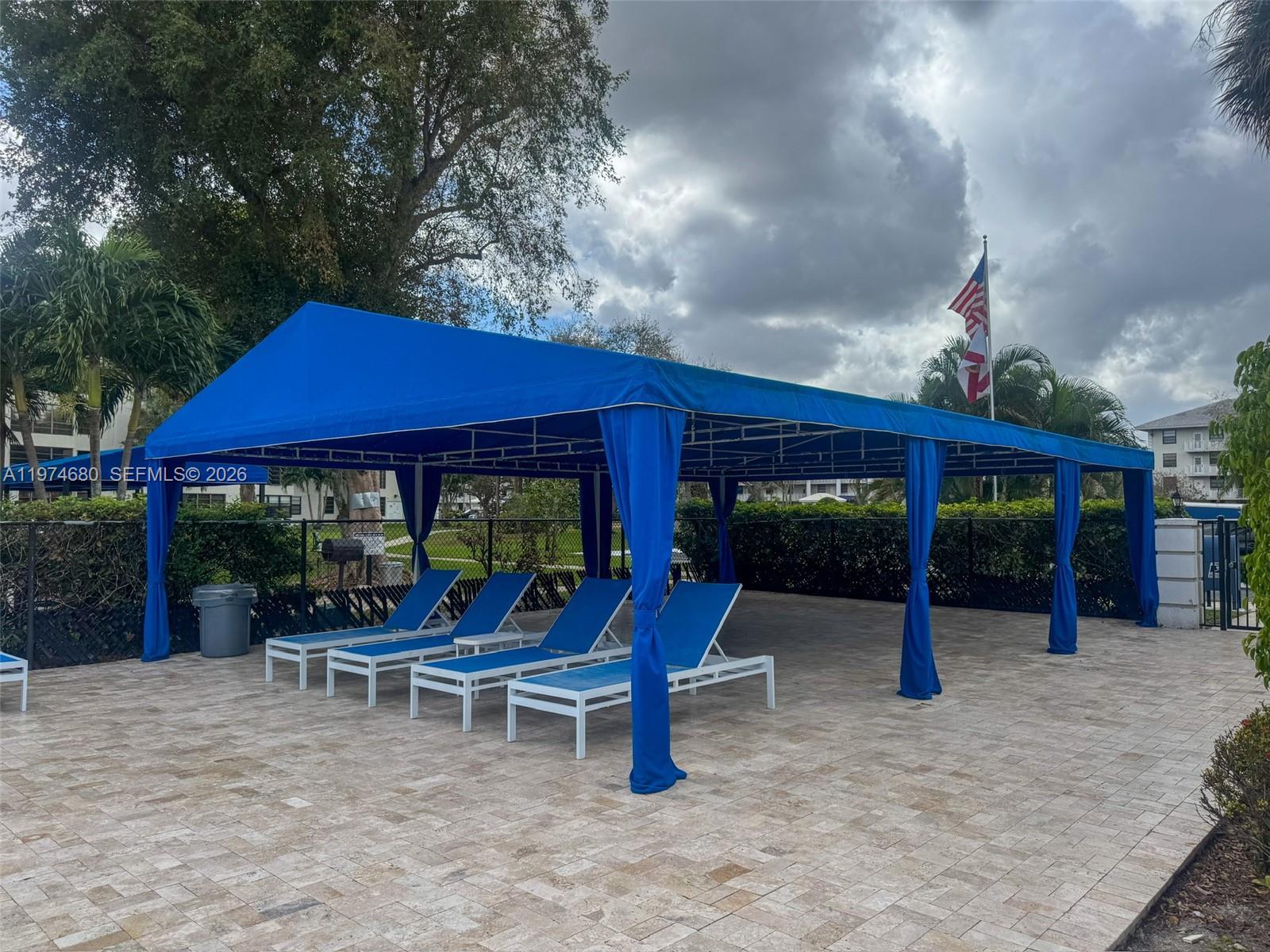 CONDO 24 OF WHITEHALL CON - Residential