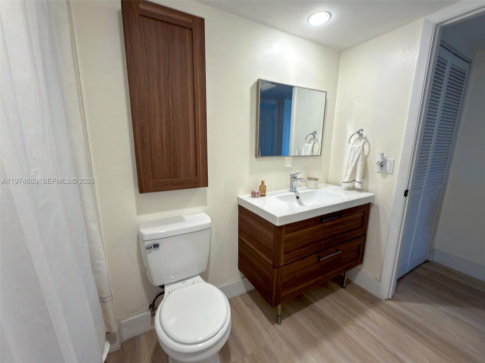 CONDO 24 OF WHITEHALL CON - Residential