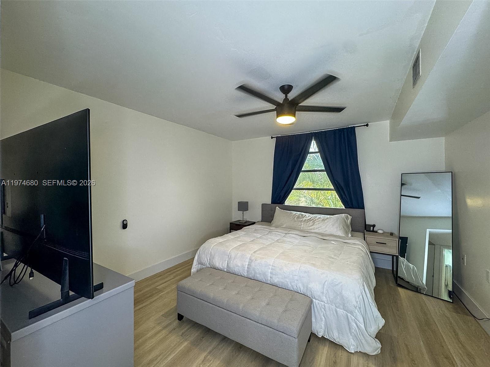 CONDO 24 OF WHITEHALL CON - Residential