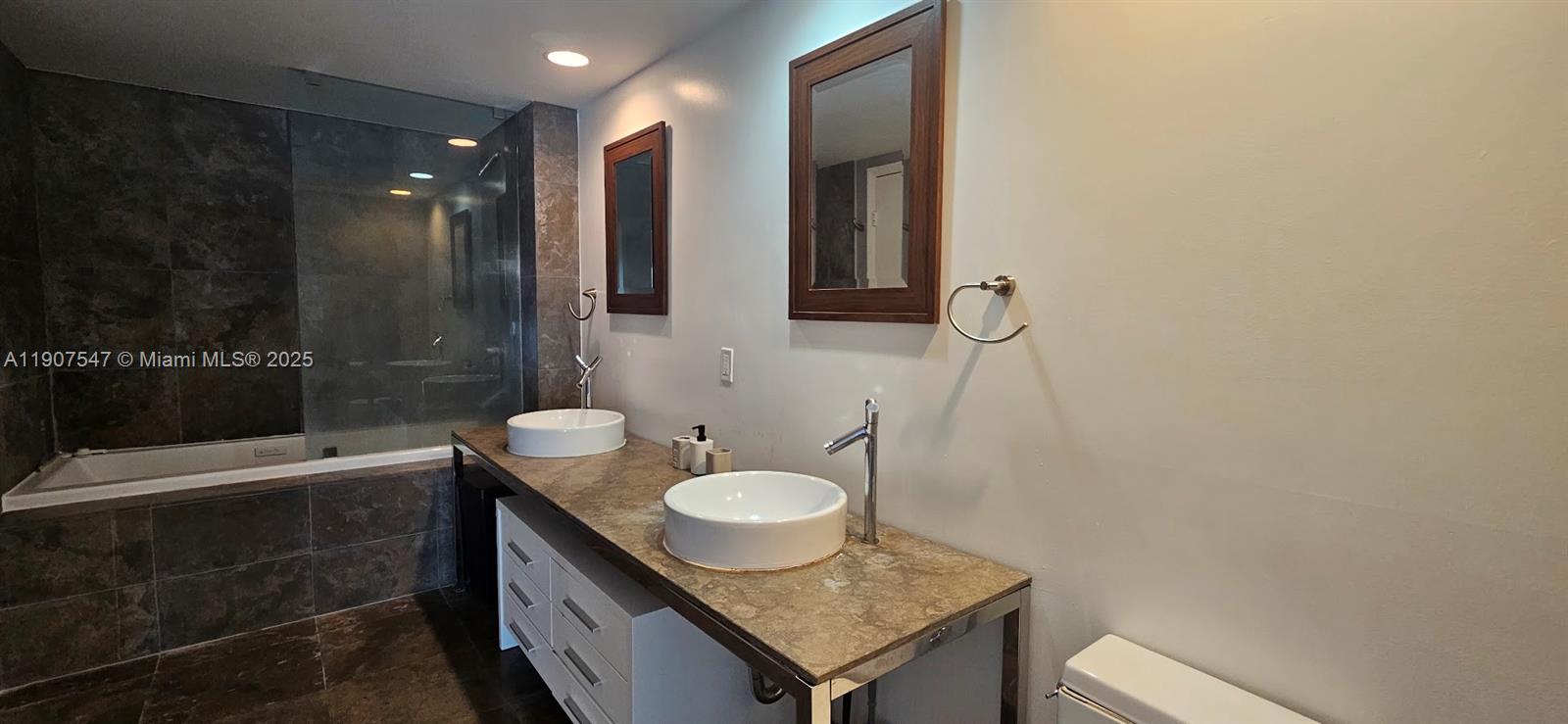 ICON BRICKELL NO TWO - Residential Lease