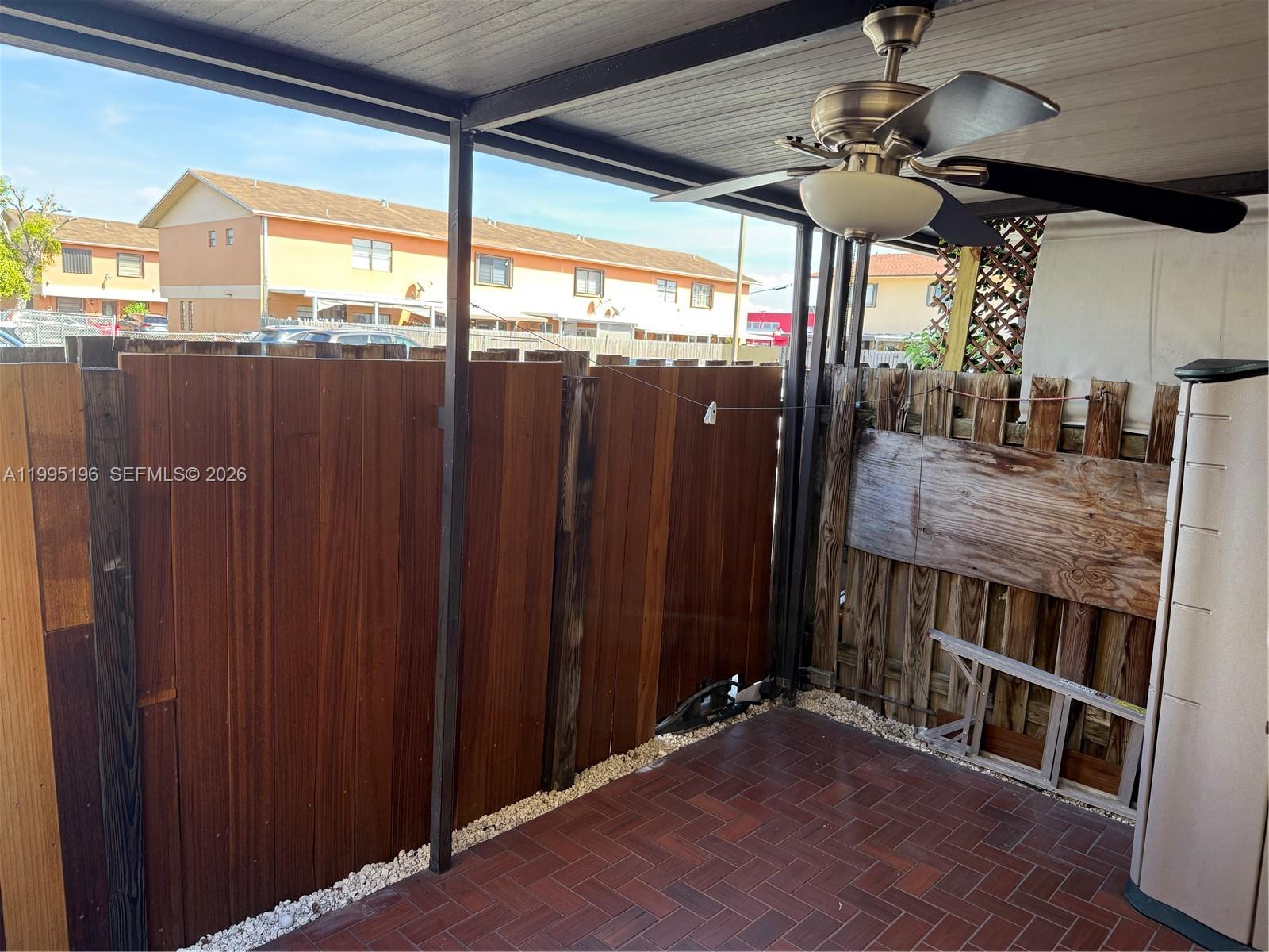 ESPANA VILLAS CONDO - Residential