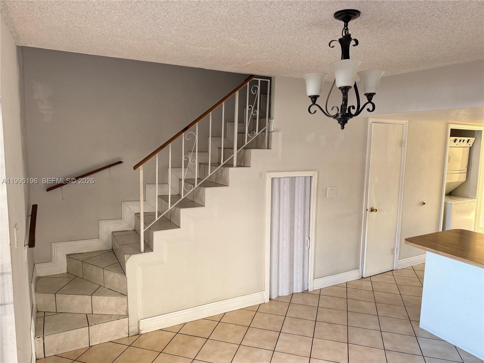 ESPANA VILLAS CONDO - Residential