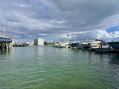 7601 E Treasure Dr North Bay Village FL 33141