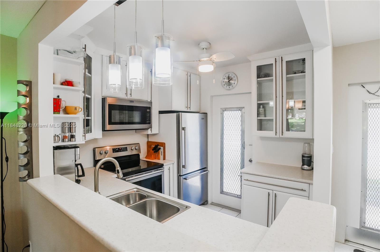 BRADLEY HALL CONDO - Residential