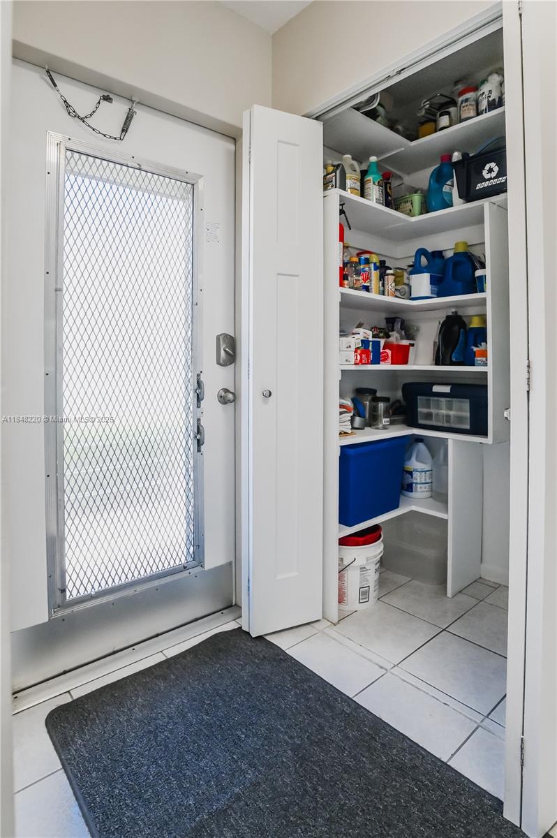 BRADLEY HALL CONDO - Residential