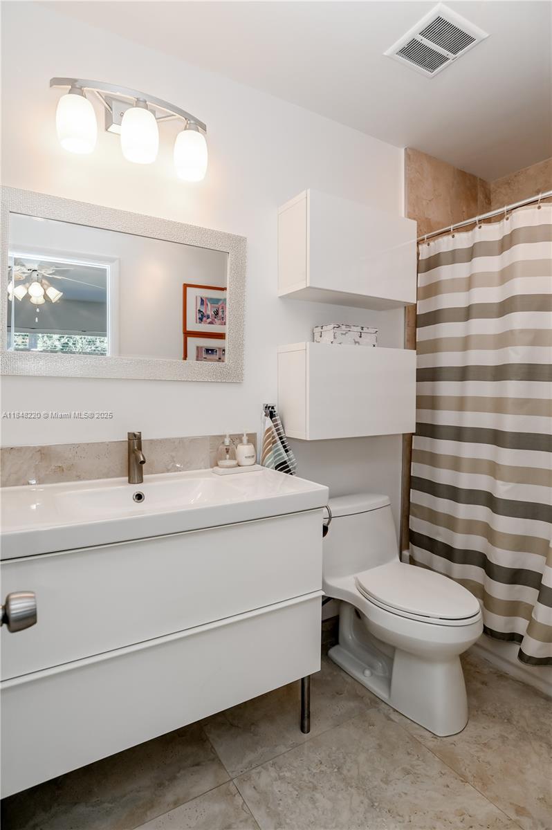 BRADLEY HALL CONDO - Residential