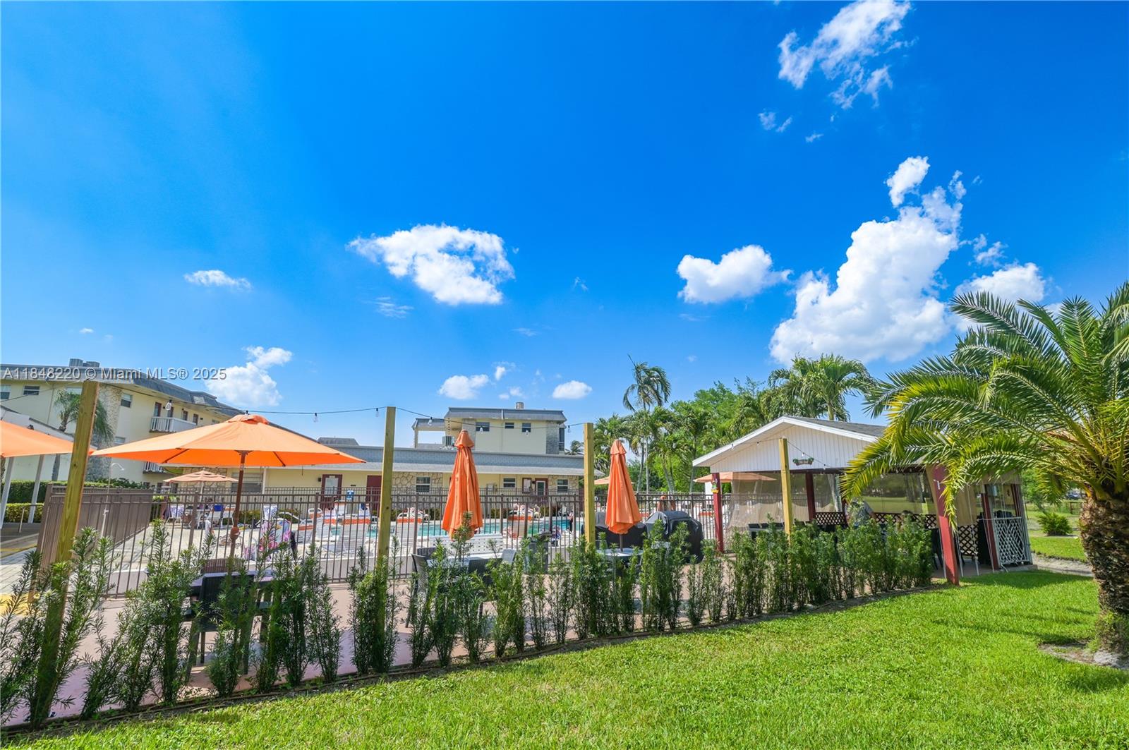 BRADLEY HALL CONDO - Residential