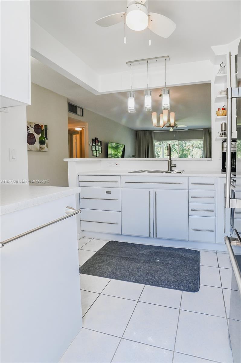 BRADLEY HALL CONDO - Residential