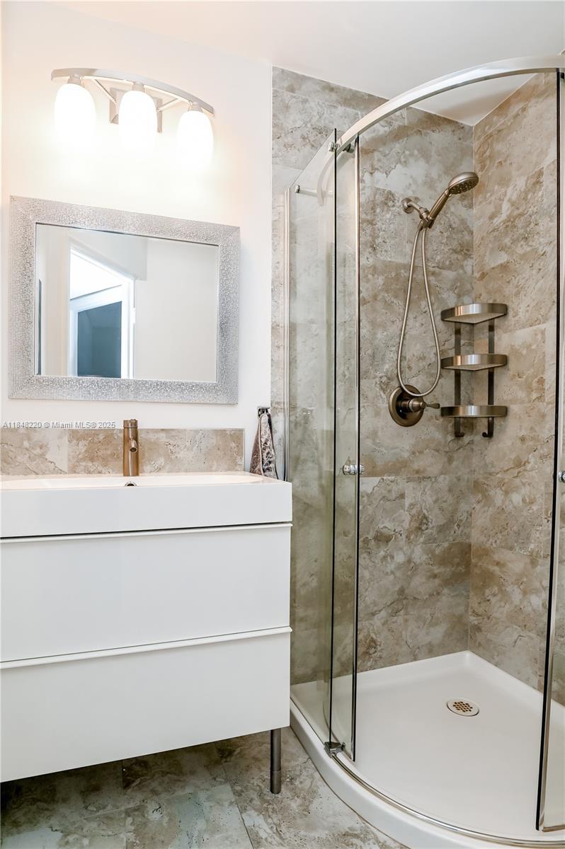 BRADLEY HALL CONDO - Residential