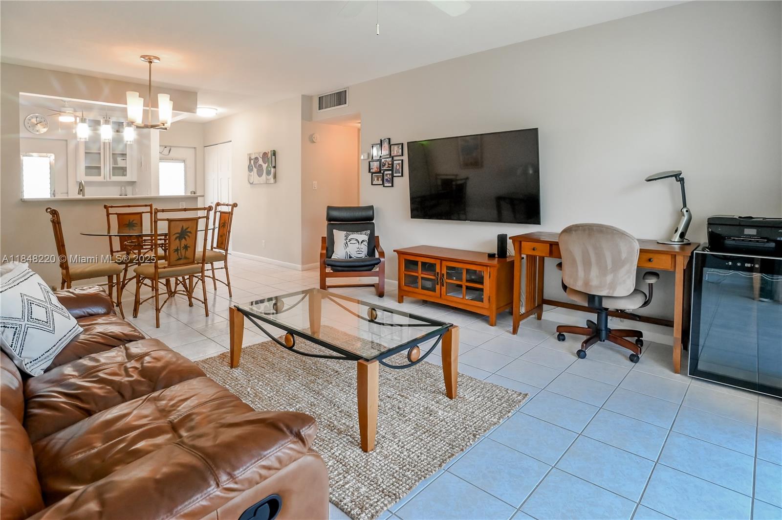 BRADLEY HALL CONDO - Residential