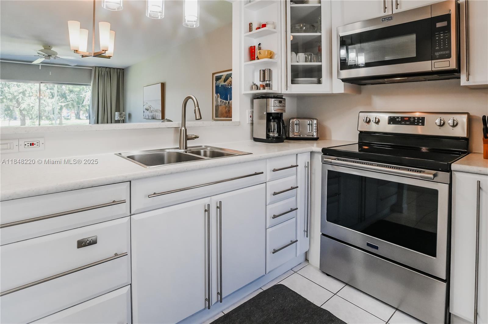 BRADLEY HALL CONDO - Residential