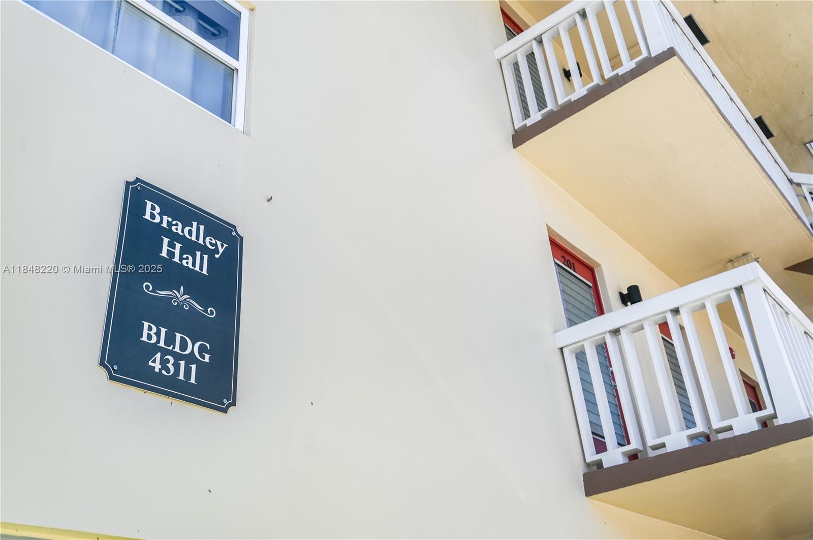 BRADLEY HALL CONDO - Residential