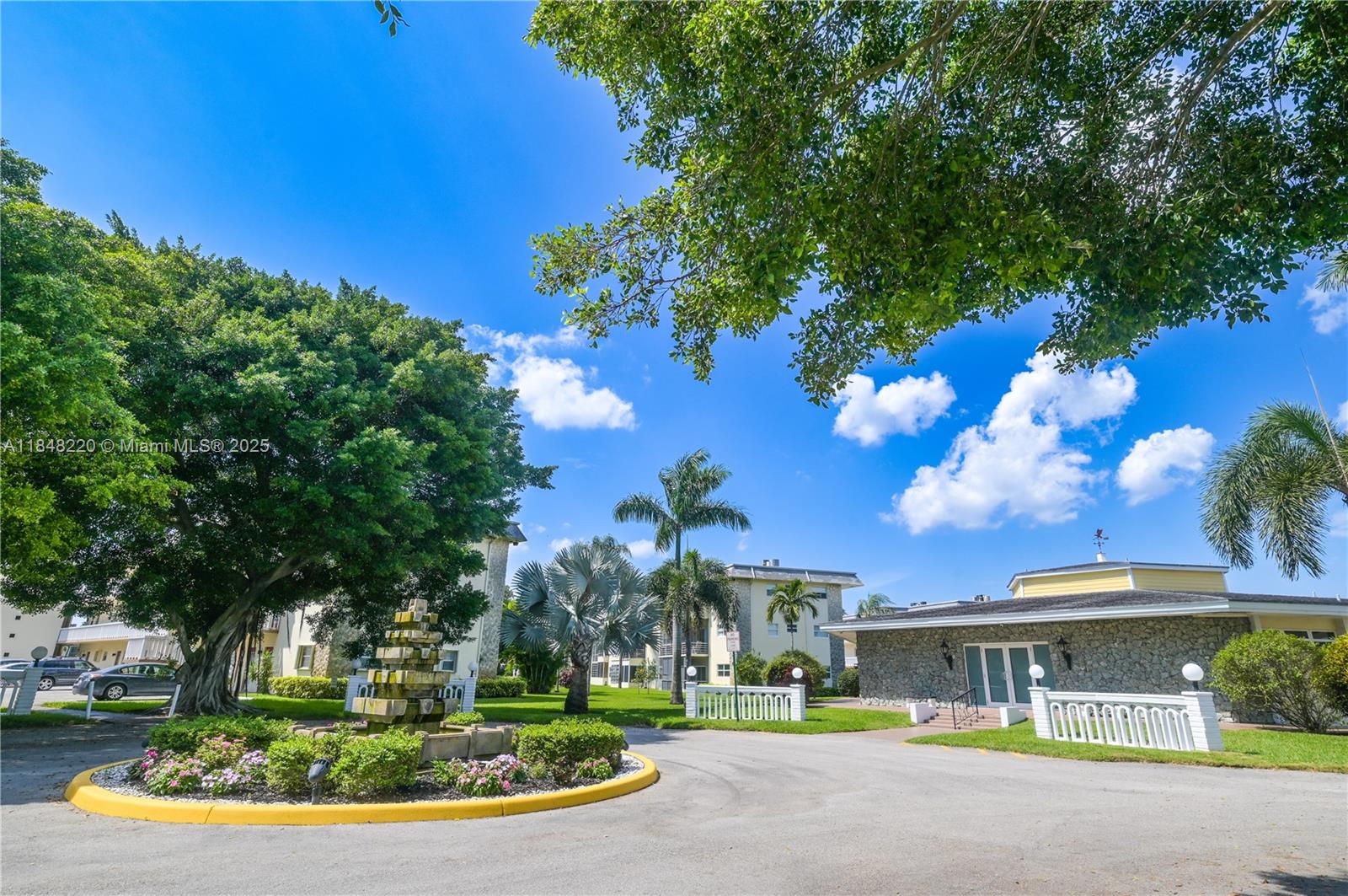 BRADLEY HALL CONDO - Residential