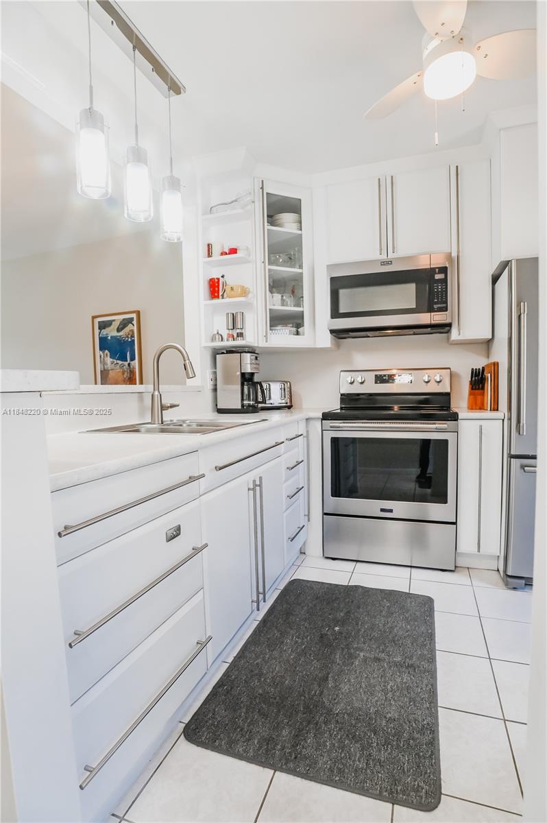 BRADLEY HALL CONDO - Residential