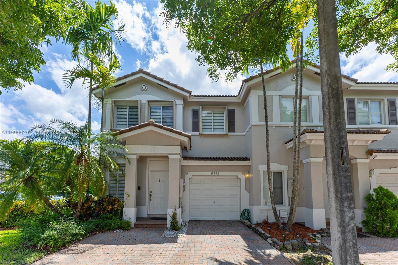 5751 Nw 112th Ct, Doral, Miami-Dade County, Florida - 3 Bedrooms  
3 Bathrooms - 