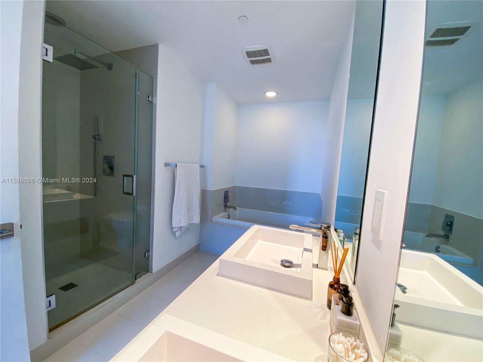 BRICKELL HEIGHTS WEST CON - Residential Lease