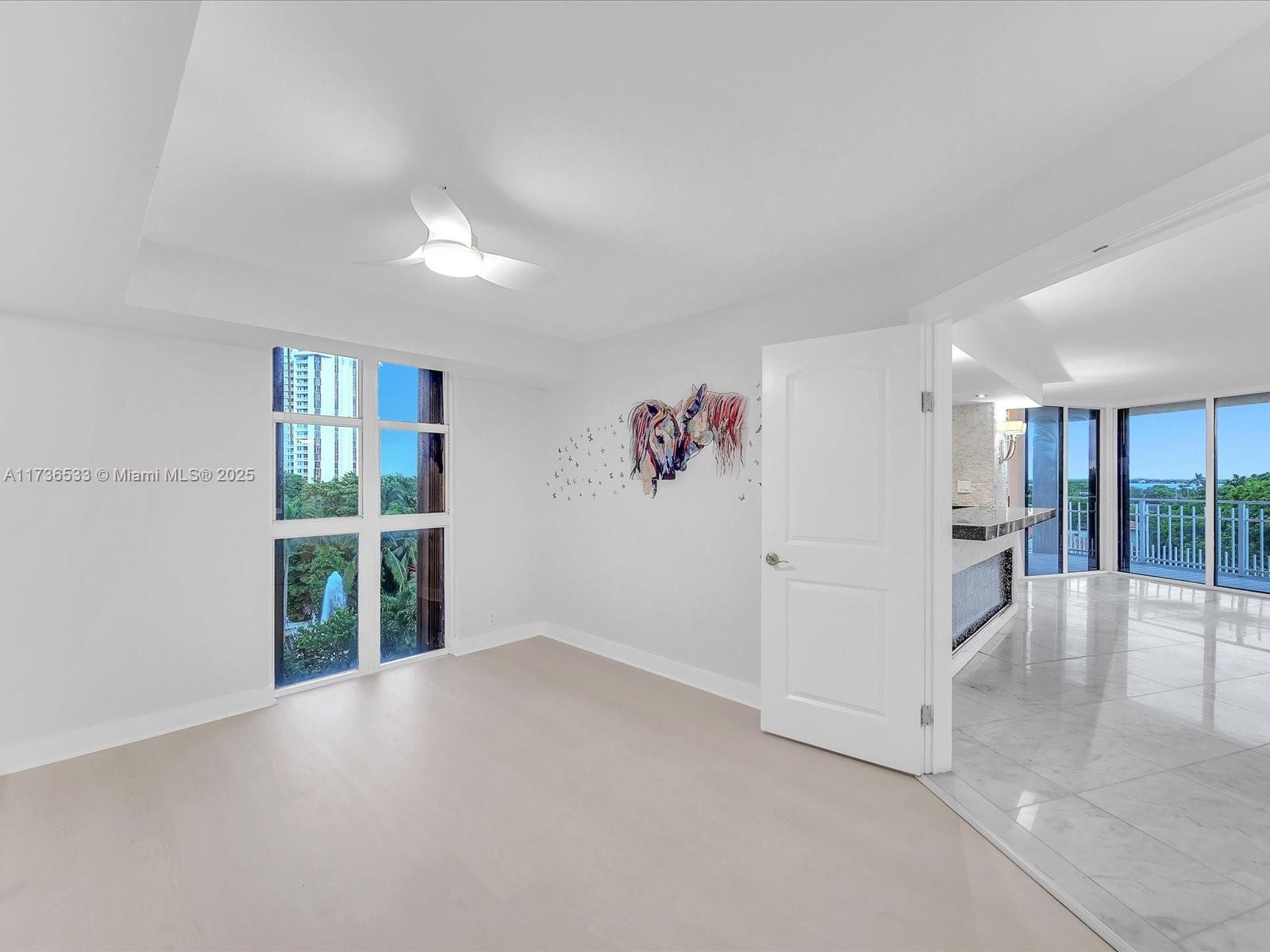 TOWERS OF QUAYSIDE CONDO - Residential