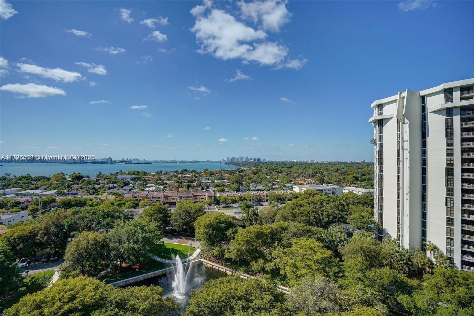 TOWERS OF QUAYSIDE CONDO - Residential