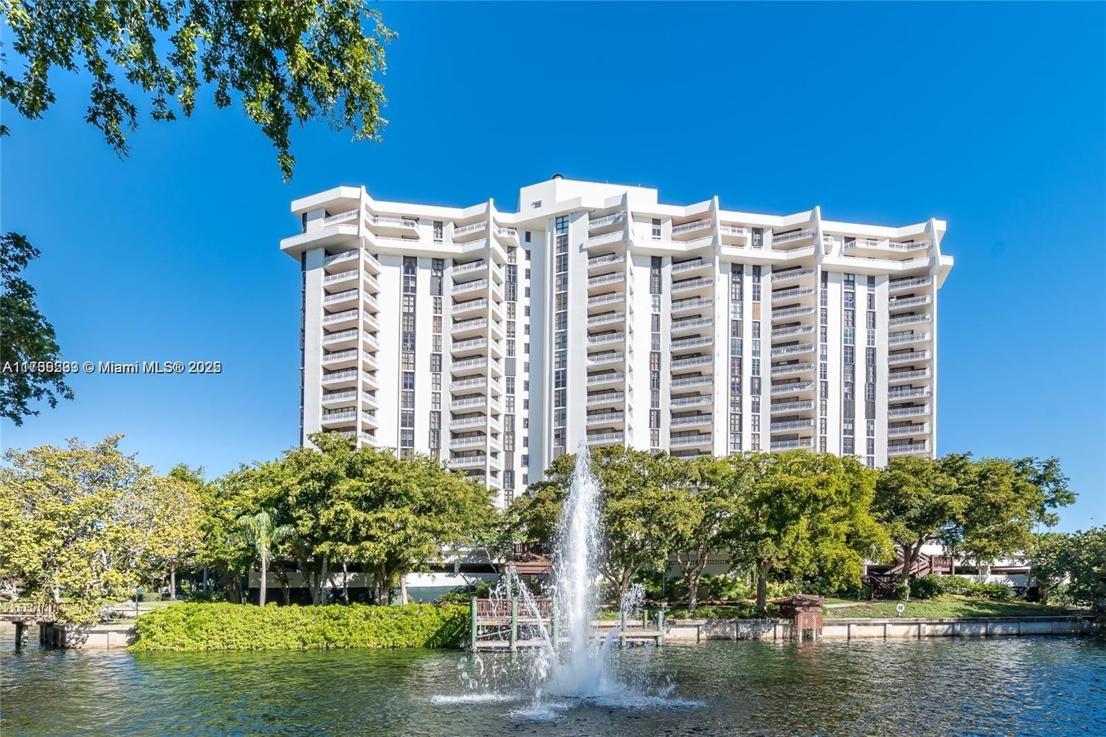 TOWERS OF QUAYSIDE CONDO - Residential