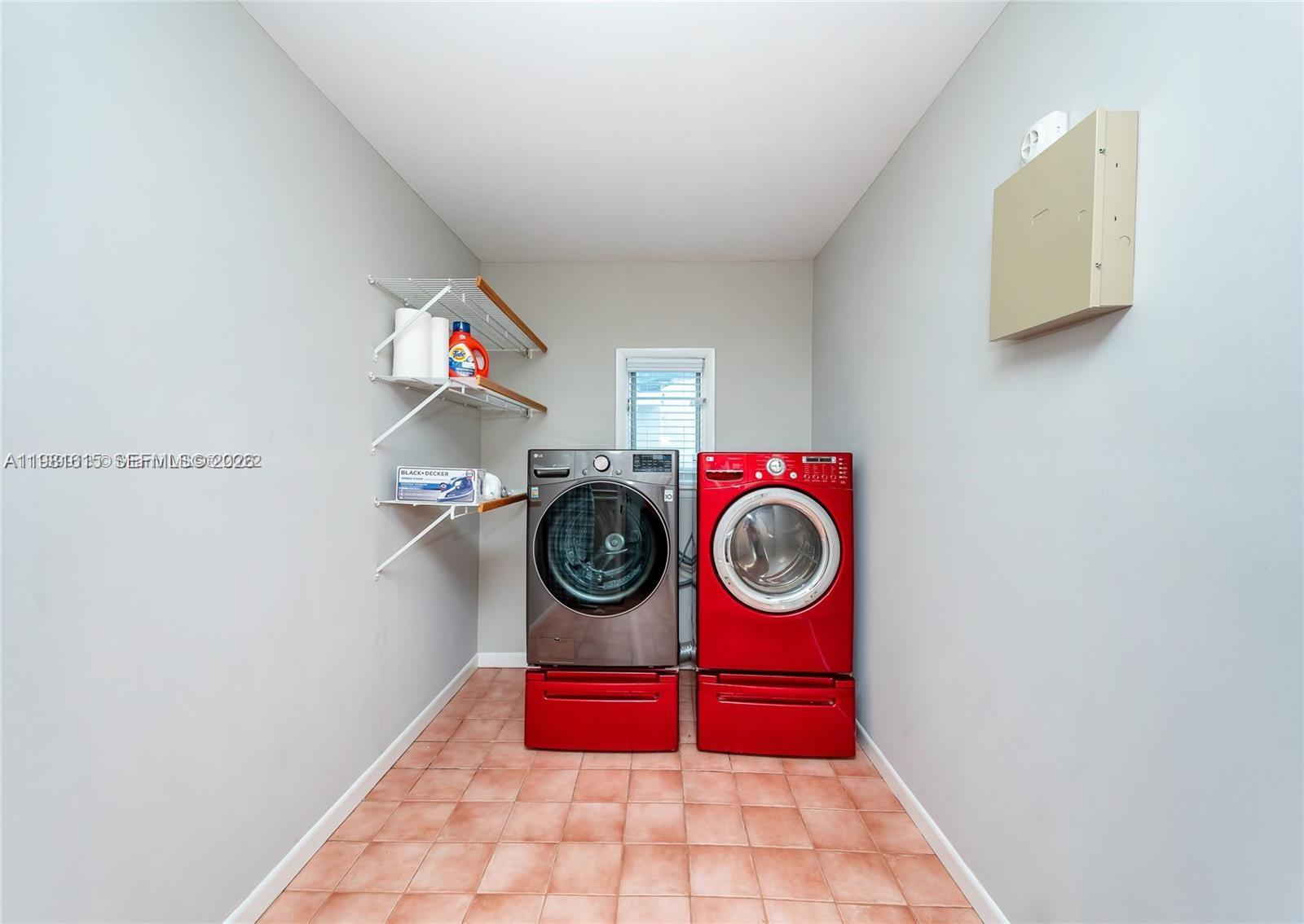 SILVER BLUFF EST SEC C - Residential Lease