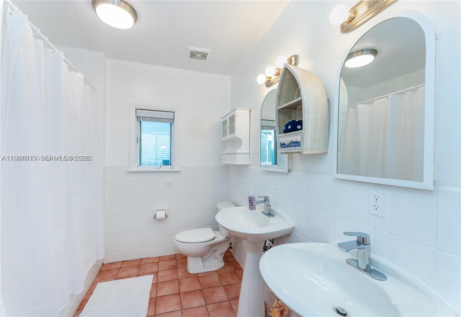 SILVER BLUFF EST SEC C - Residential Lease