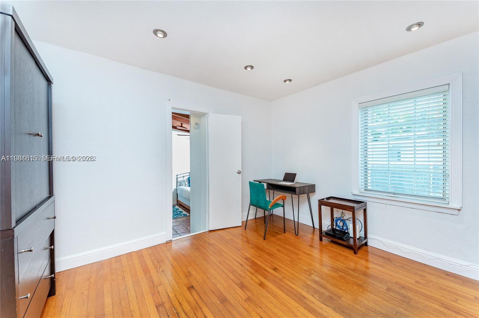 SILVER BLUFF EST SEC C - Residential Lease