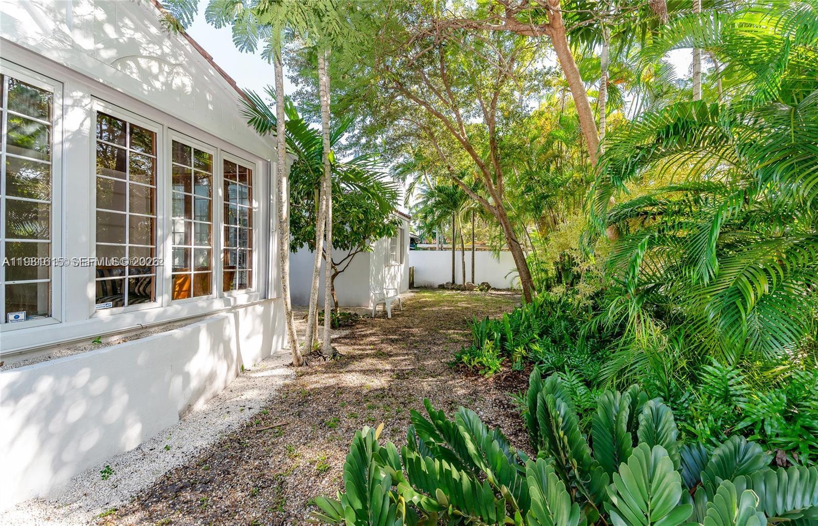 SILVER BLUFF EST SEC C - Residential Lease