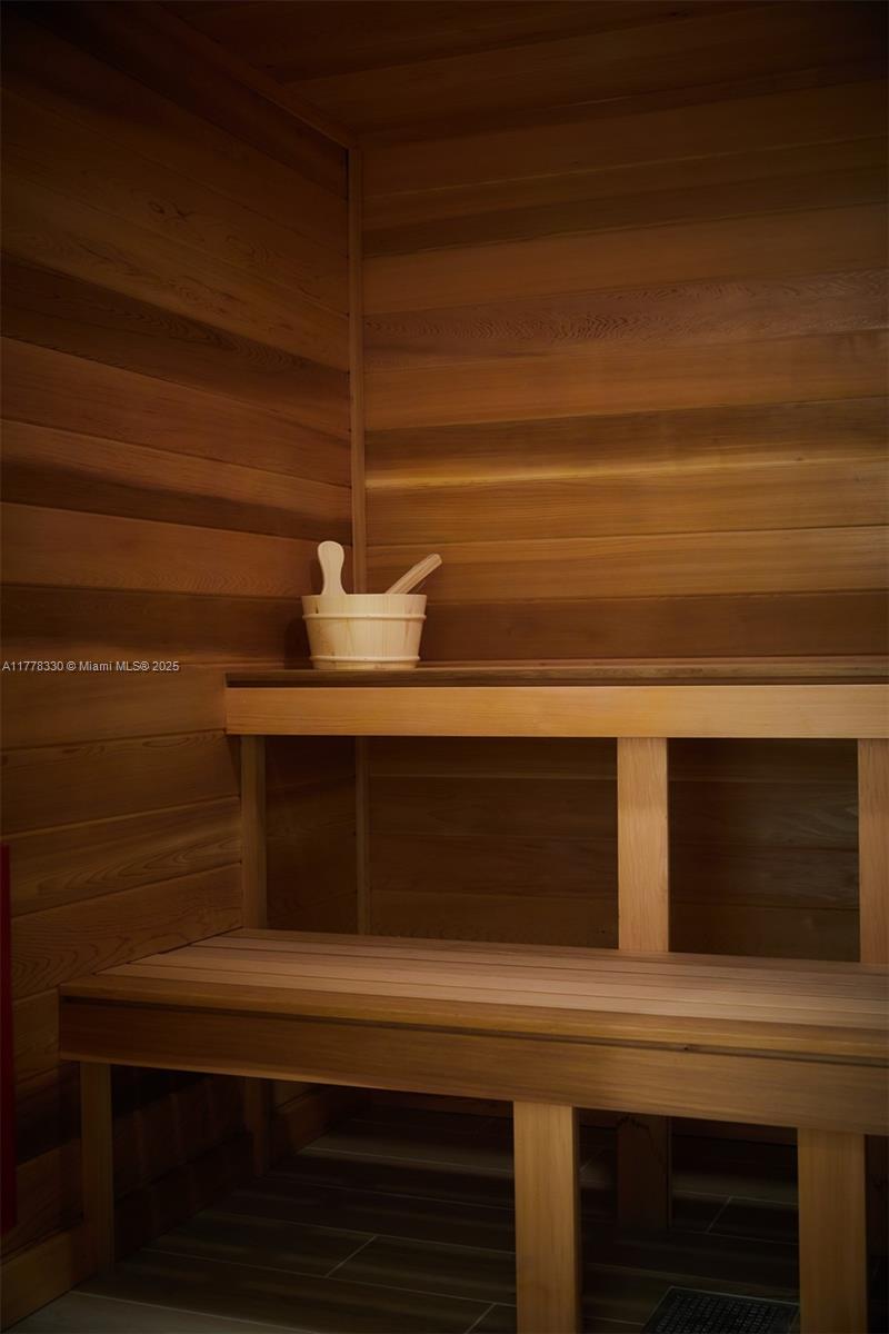 LAKE VILLA THREE CONDO - Residential Lease