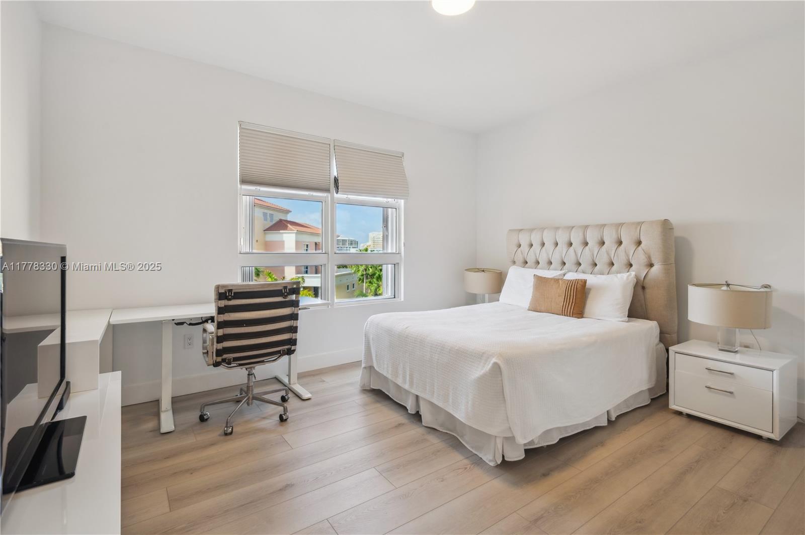 LAKE VILLA THREE CONDO - Residential Lease