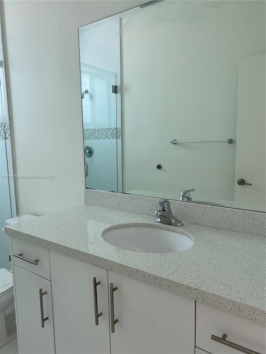 AVENTURA PLACE - Residential