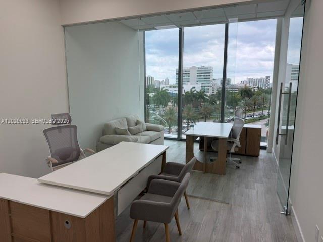 21290 Biscayne Blvd 410