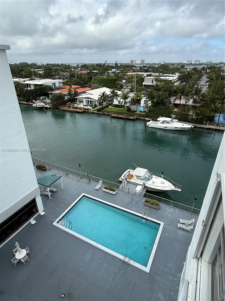 10000 PLAZA CONDO-NORTH T - Residential