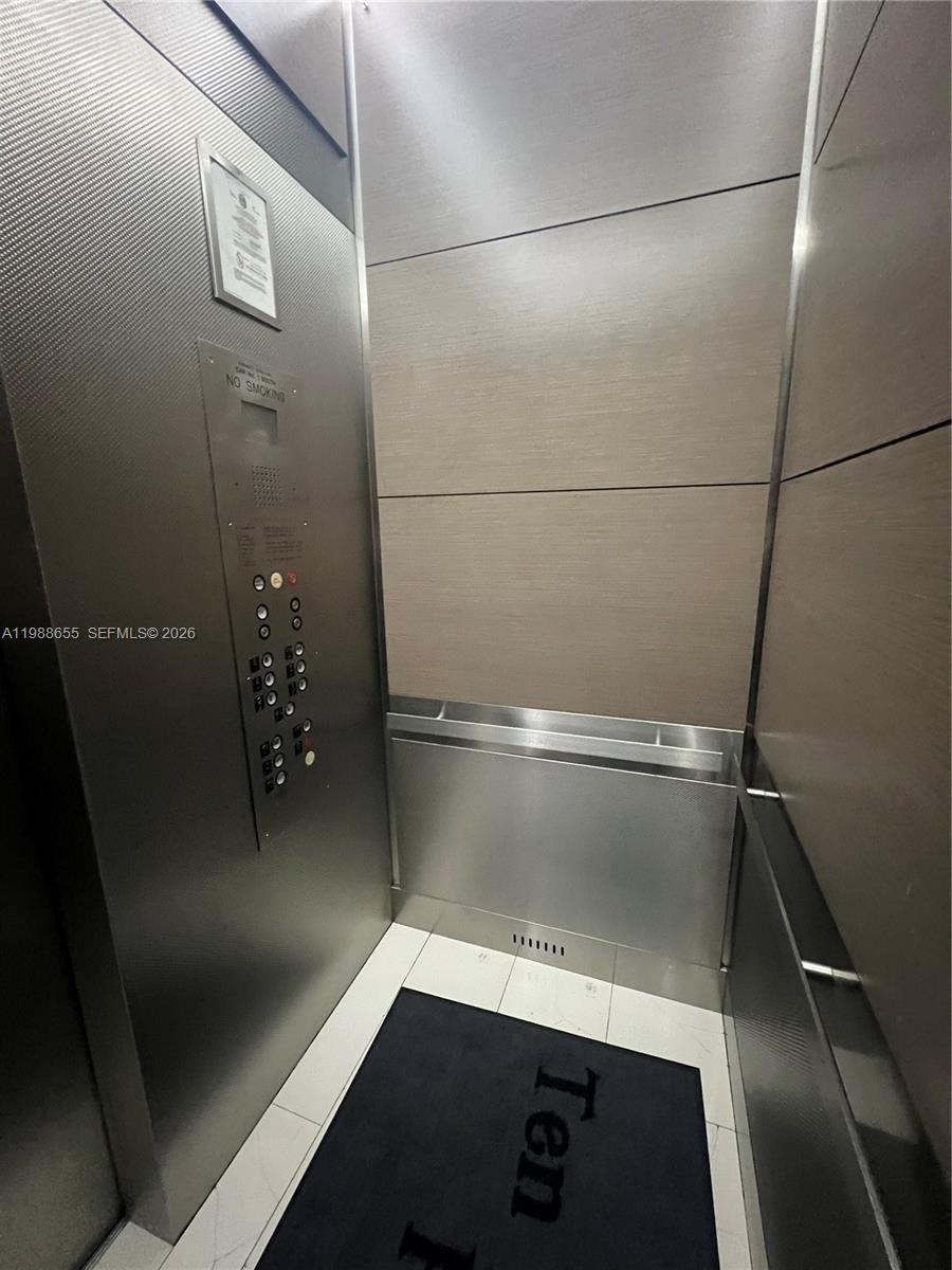 10000 PLAZA CONDO-NORTH T - Residential