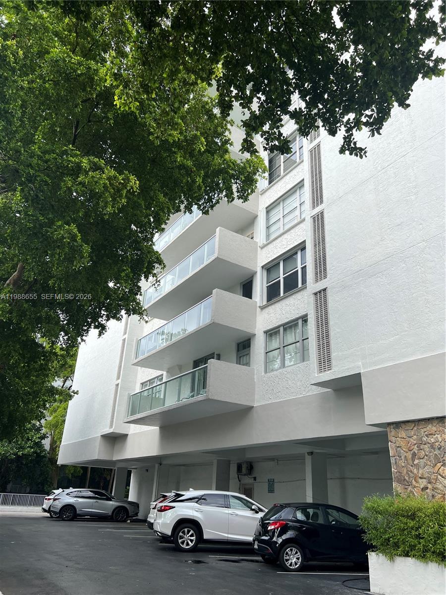 10000 W Bay Harbor Dr PH4