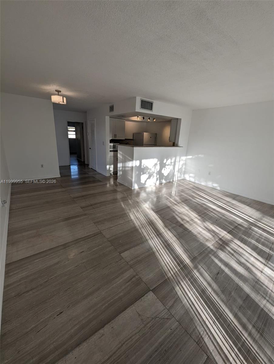 7360 SW 82nd St E202