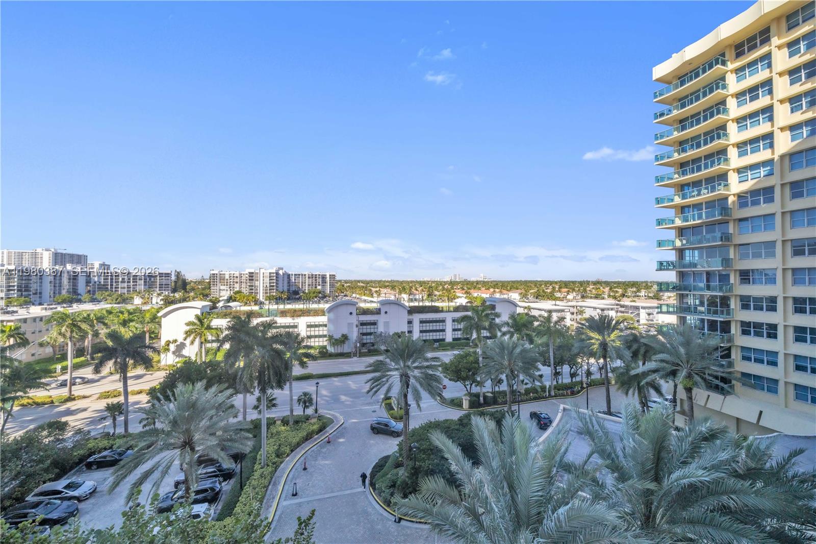 WAVE CONDO - Residential Lease