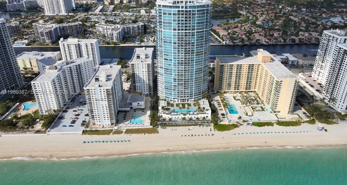 WAVE CONDO - Residential Lease