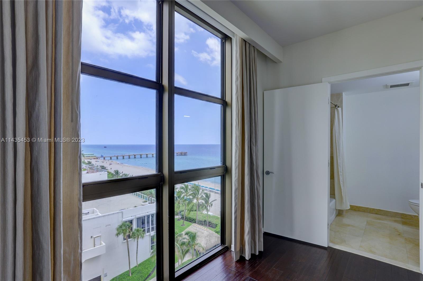 SAYAN CONDO - Residential