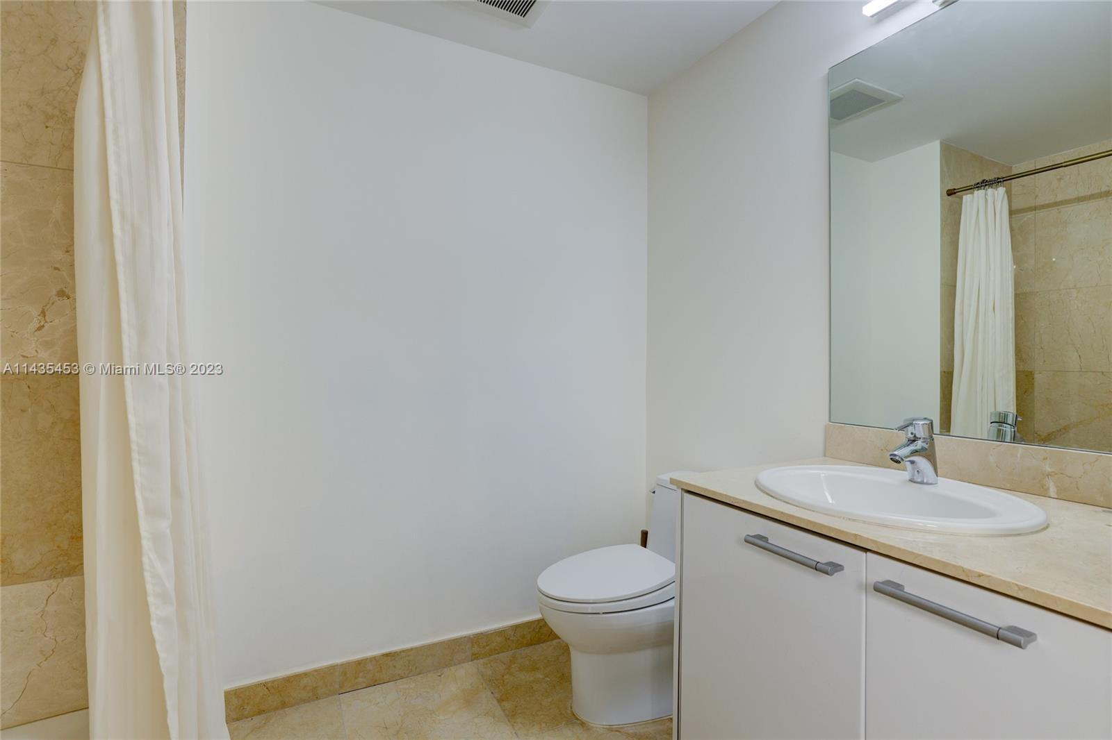 SAYAN CONDO - Residential