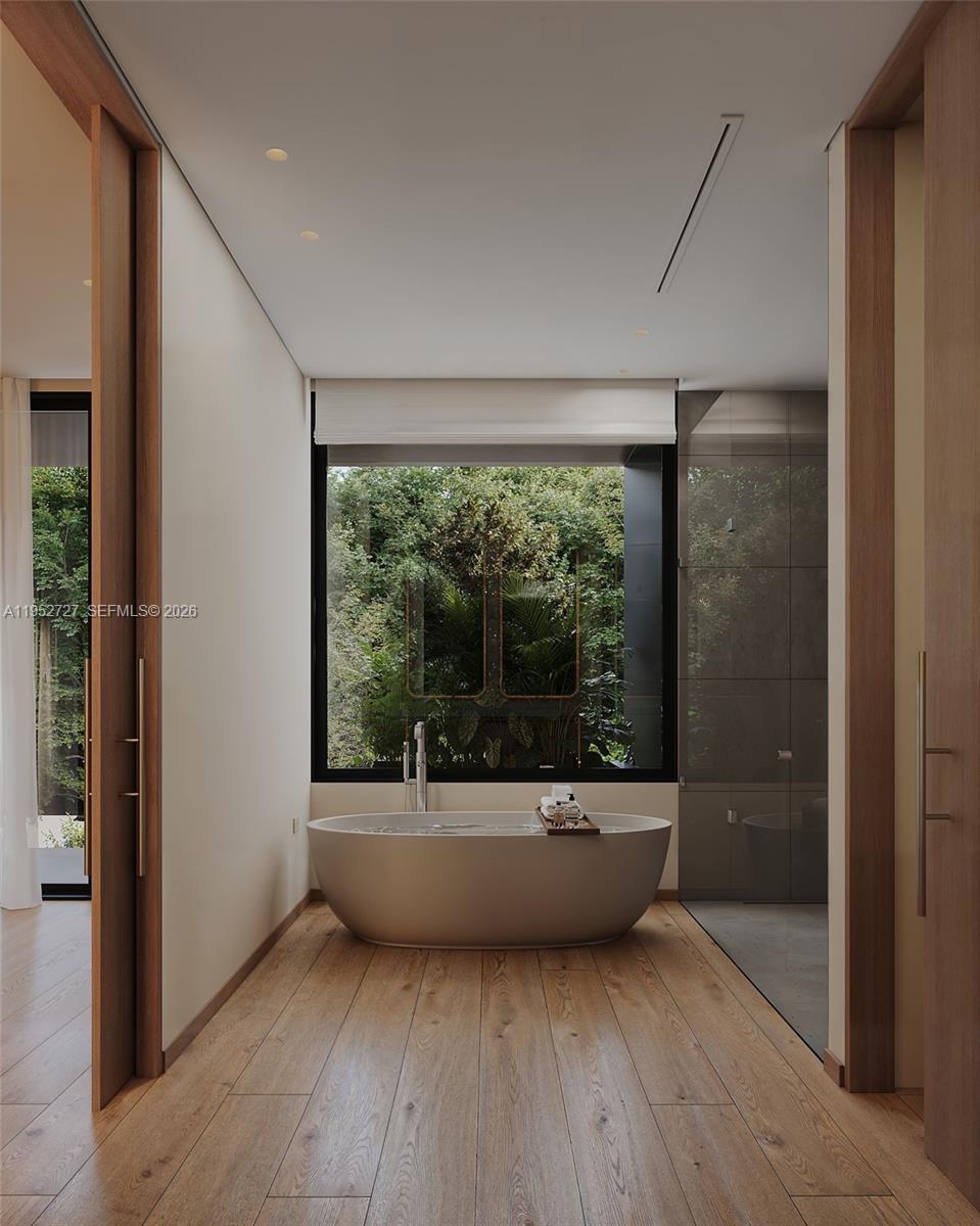 NAUTILUS EXTENSION 4TH - Residential