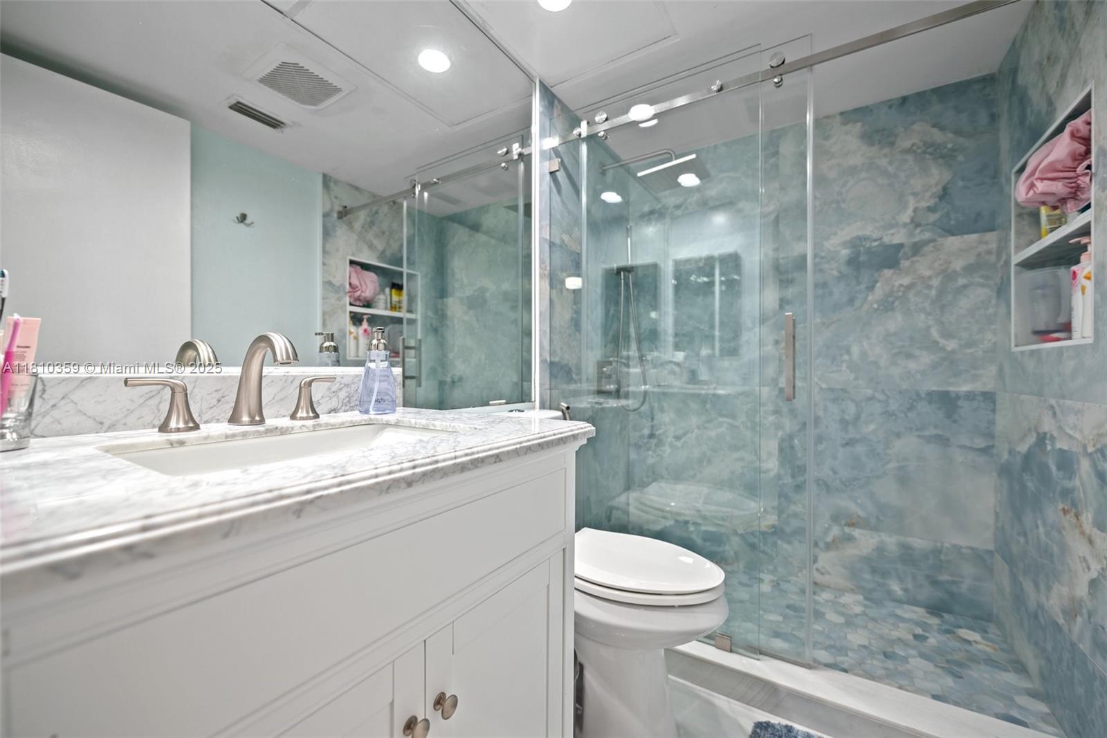 KEYS GATE CONDO NO ONE - Residential