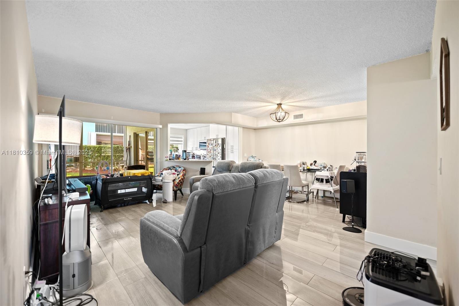 KEYS GATE CONDO NO ONE - Residential