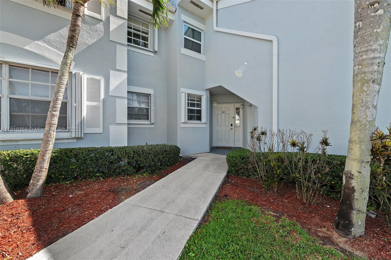 KEYS GATE CONDO NO ONE - Residential