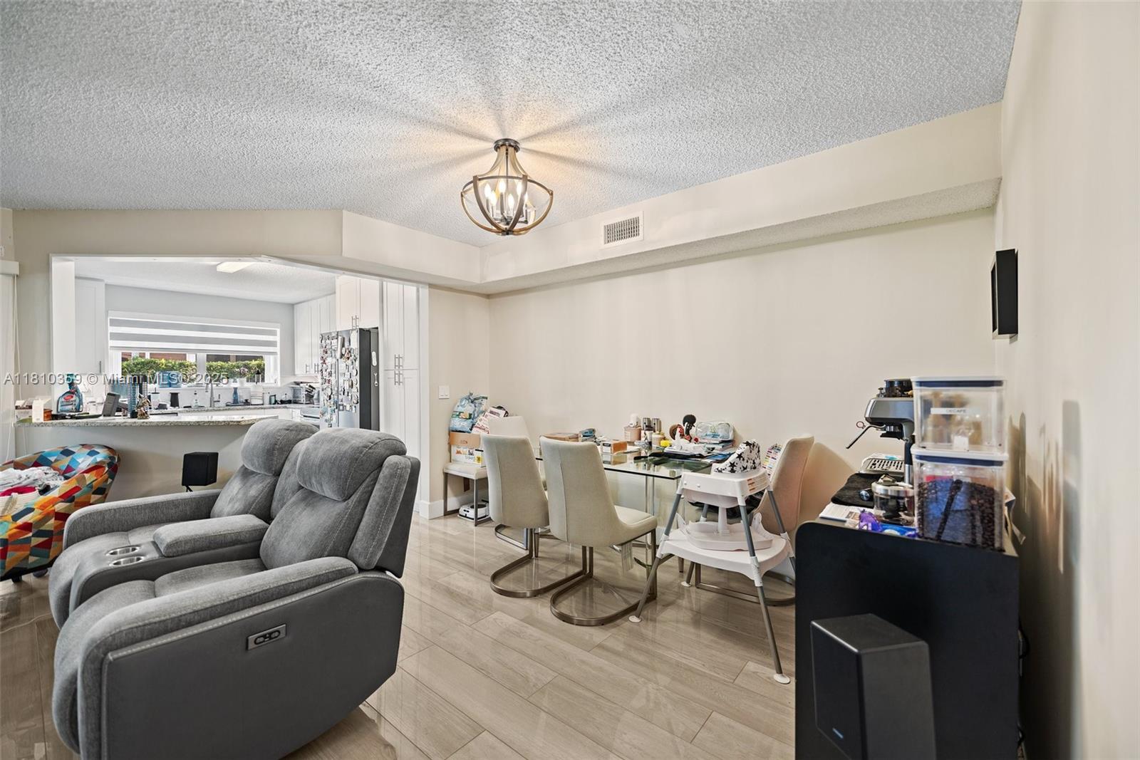 KEYS GATE CONDO NO ONE - Residential