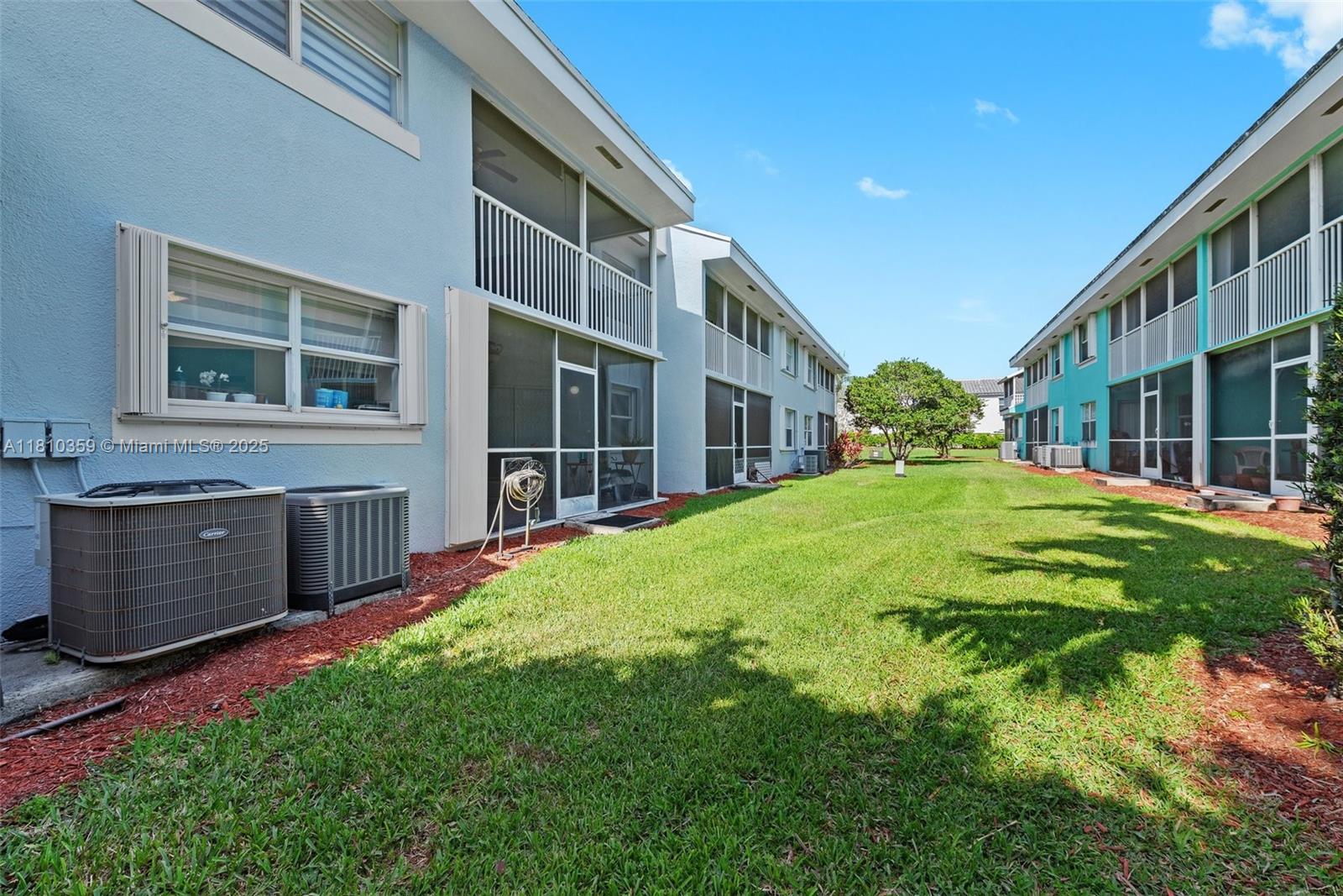 KEYS GATE CONDO NO ONE - Residential