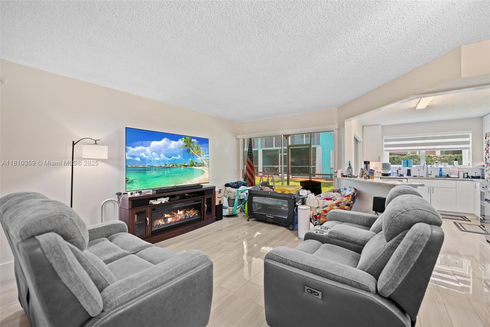 KEYS GATE CONDO NO ONE - Residential