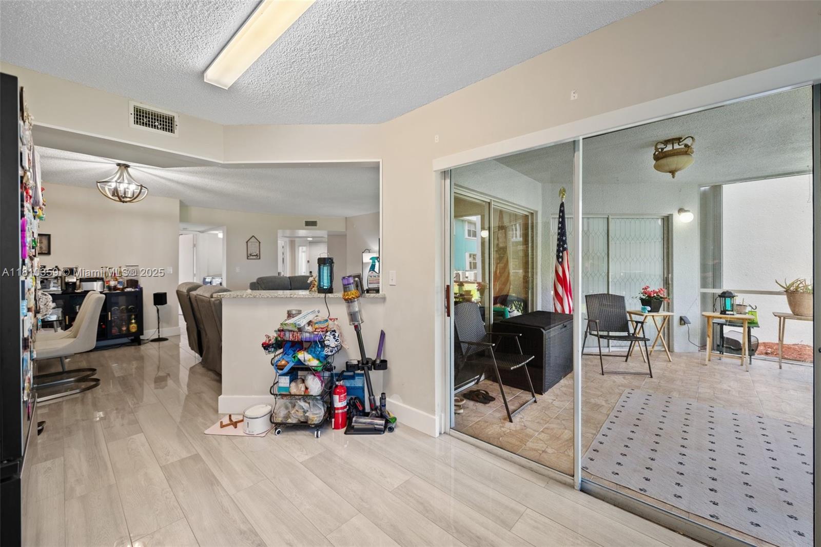 KEYS GATE CONDO NO ONE - Residential