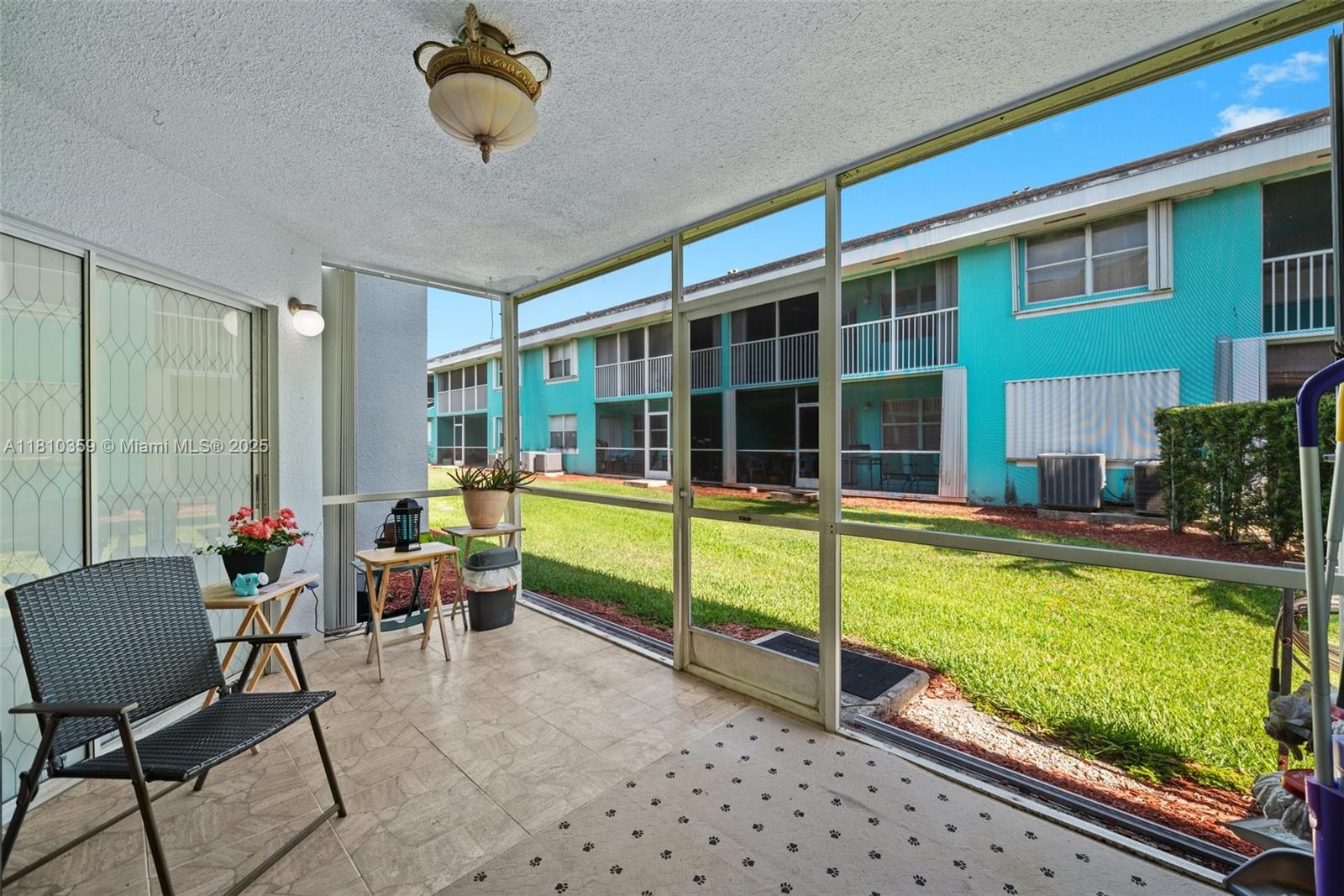 KEYS GATE CONDO NO ONE - Residential