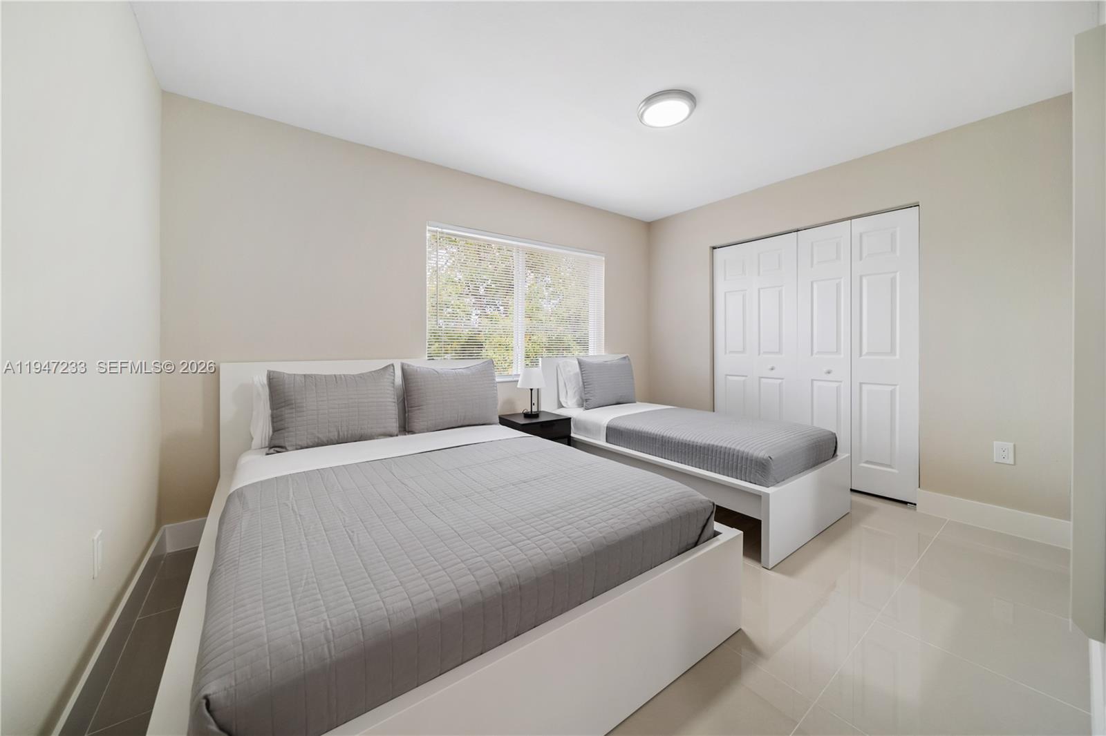 BISCAYNE BLVD PARK - Residential Income